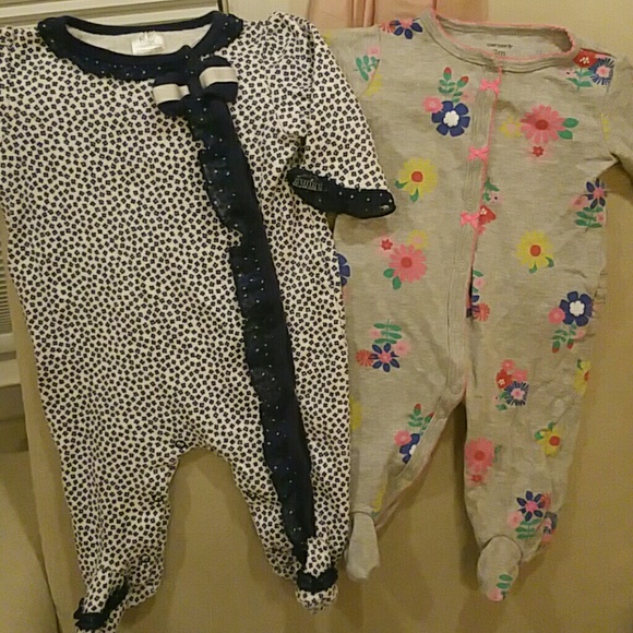Bundle of 2 footie pajamas - Picture 1 of 4